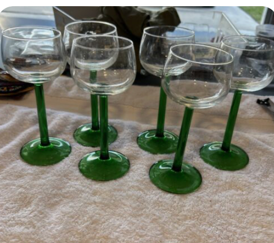 VTG Luminarc French Green Stem Glass