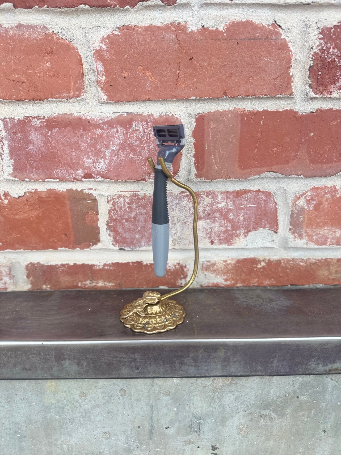 VTG Brass Razor Holder