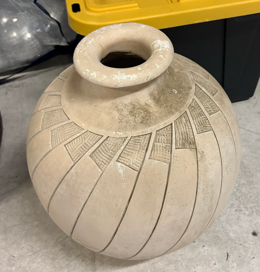VTG Large Cream Swirl Vase